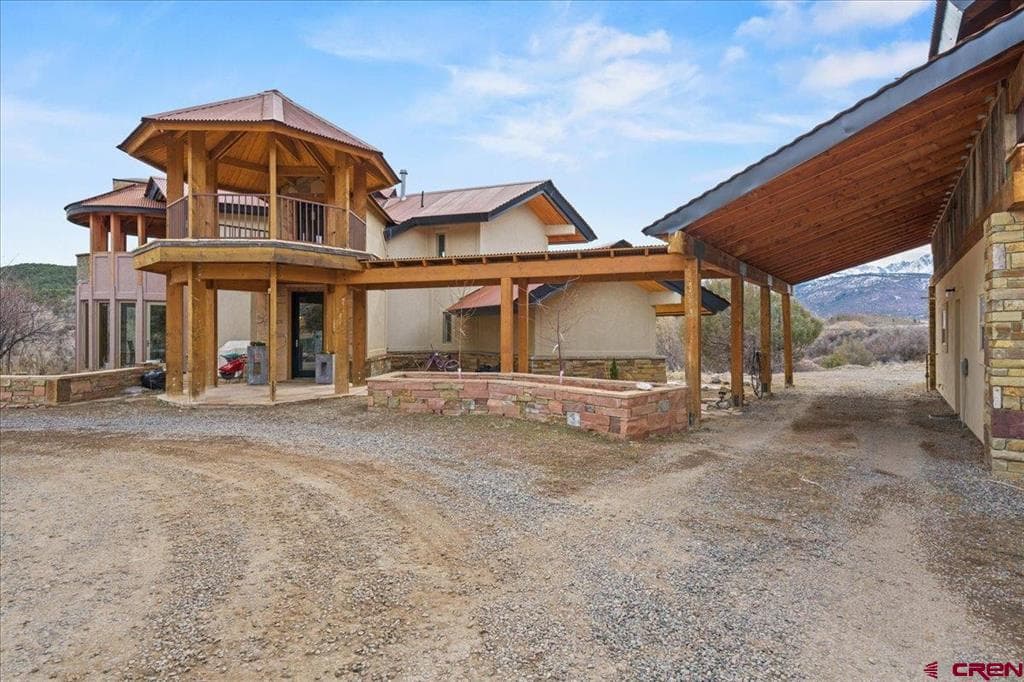 210 Sweetwater Drive