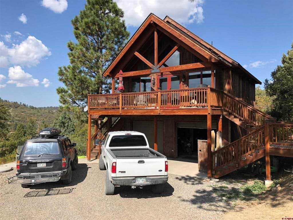 1685 Green Meadows Lane