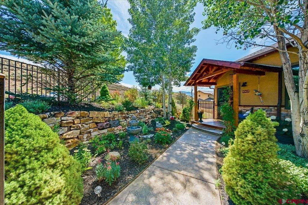 626 River Park Drive