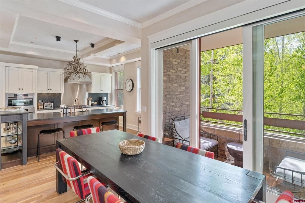 398 S Davis Street SW 201 - Thumbnail 6