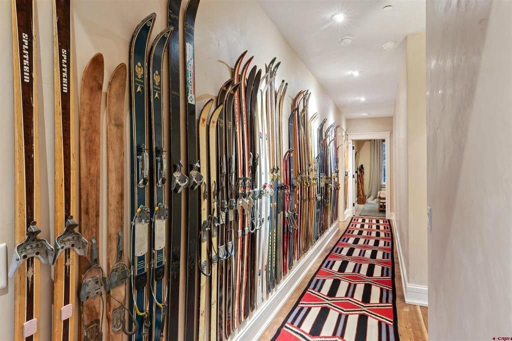 398 S Davis Street SW 201 - Thumbnail 12