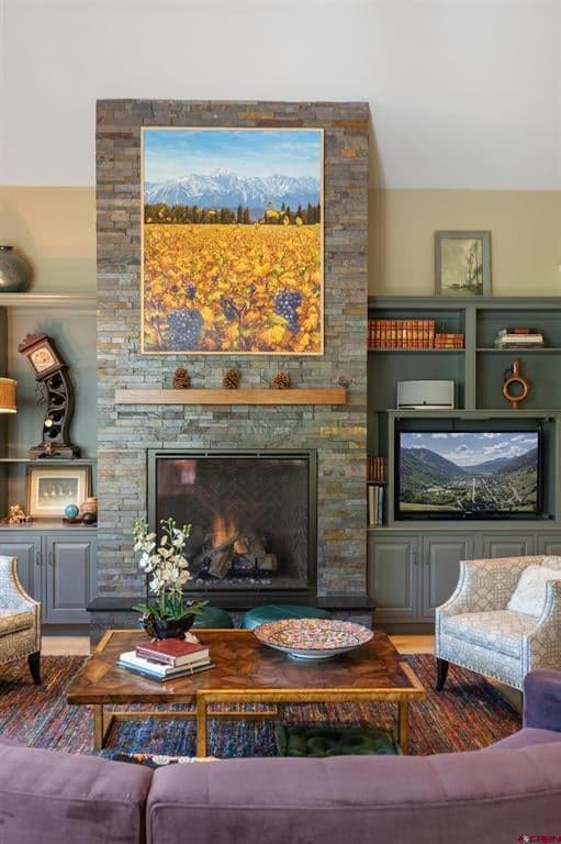 721 E Columbia - Thumbnail 20