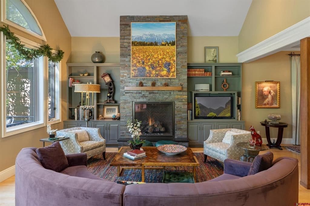 721 E Columbia - Thumbnail 4