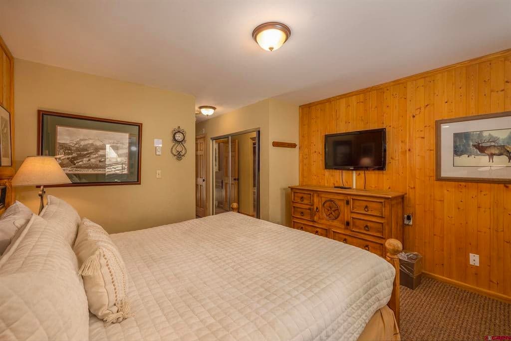 651 W Pacific Avenue - Thumbnail 16
