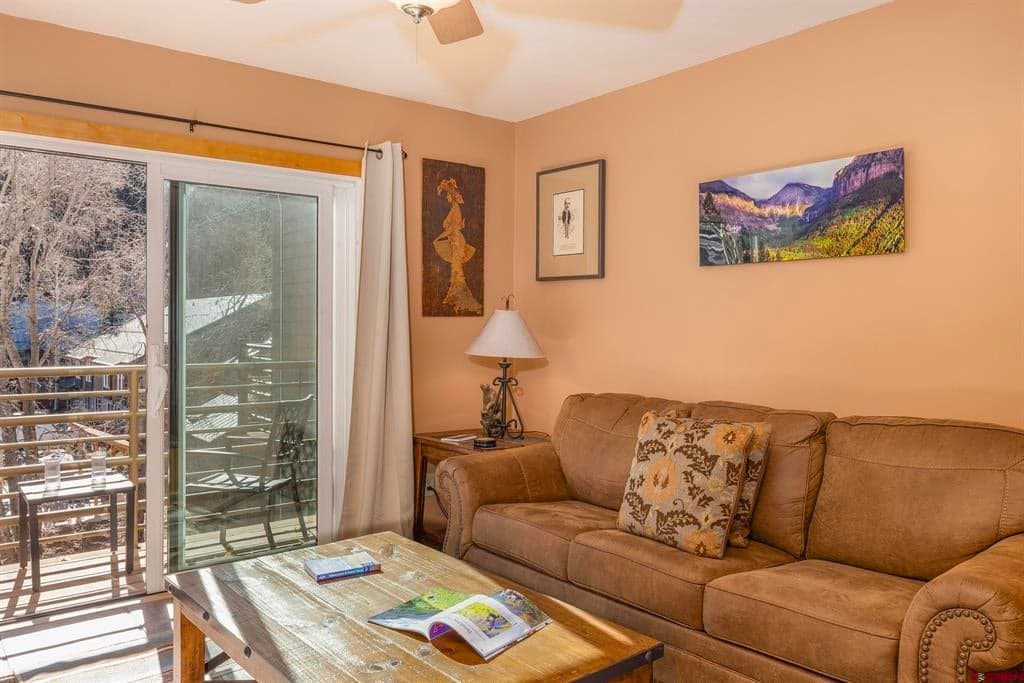 651 W Pacific Avenue - Thumbnail 9