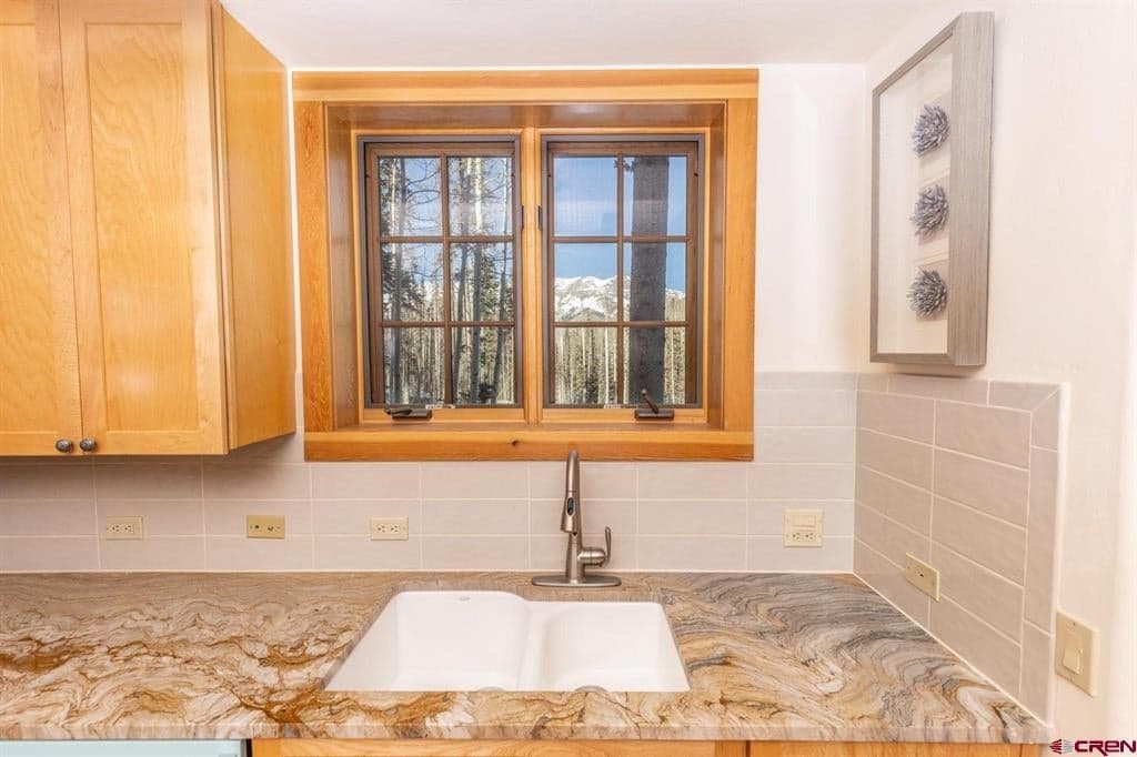 114 Cabins Lane - Thumbnail 12