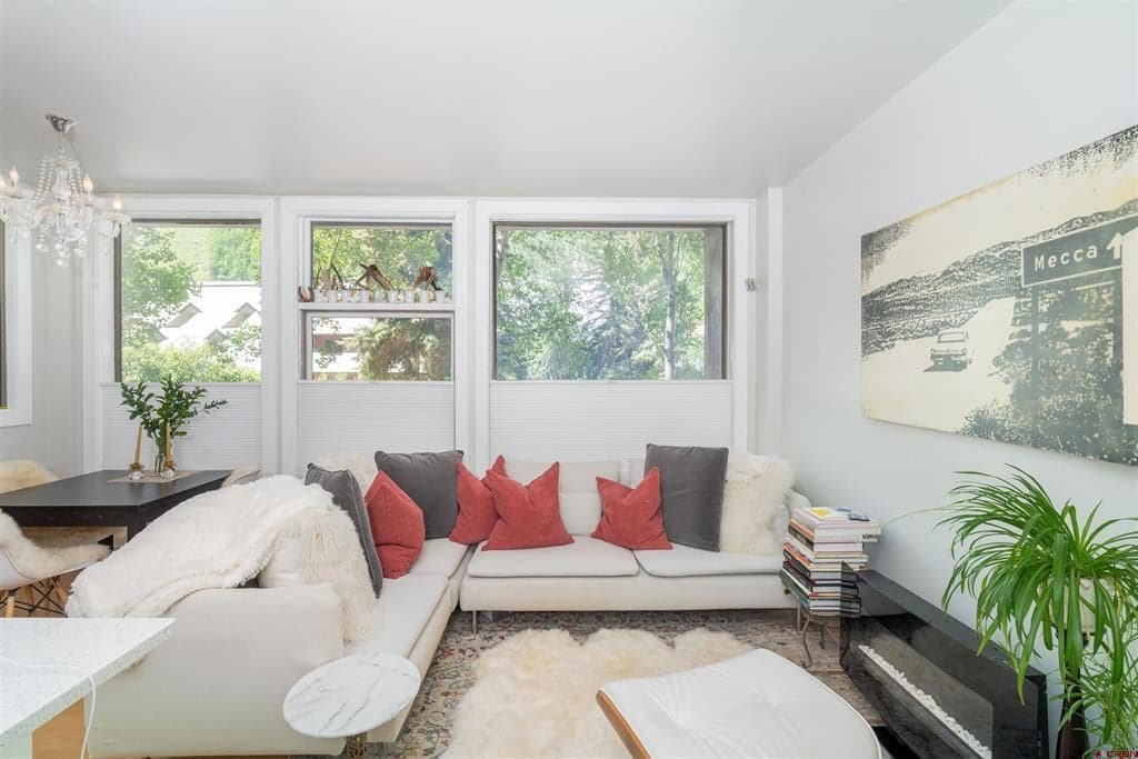 791 W Pacific Avenue 4H - Thumbnail 10