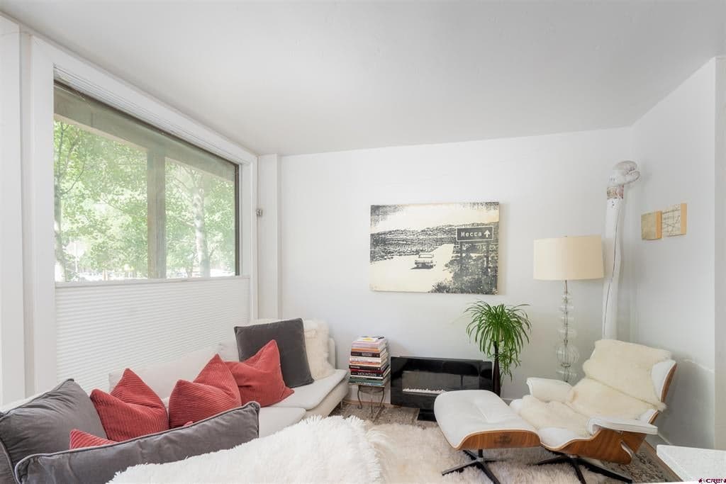 791 W Pacific Avenue 4H