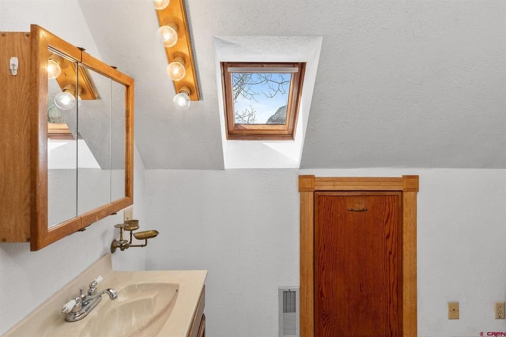 35 Porphyry Street - Thumbnail 14