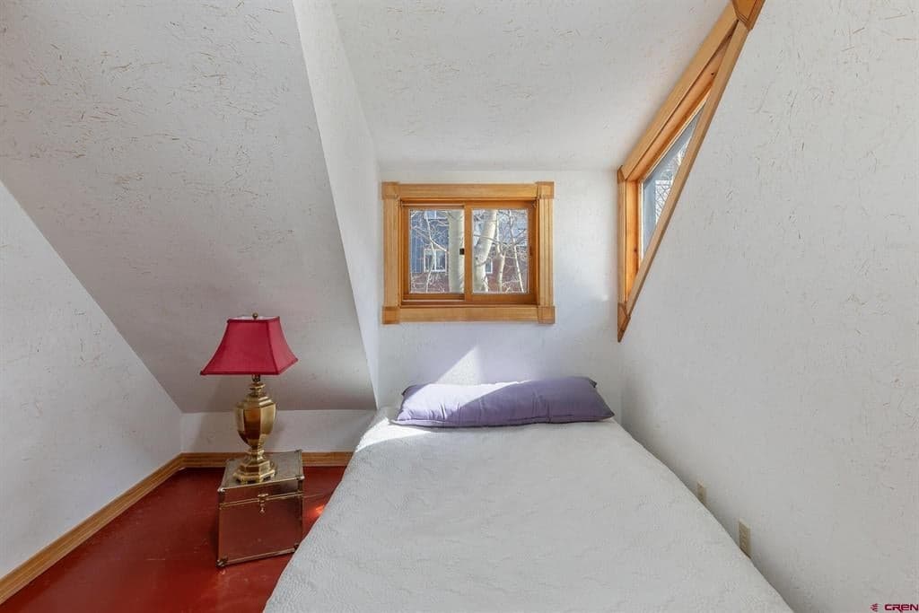 35 Porphyry Street - Thumbnail 17
