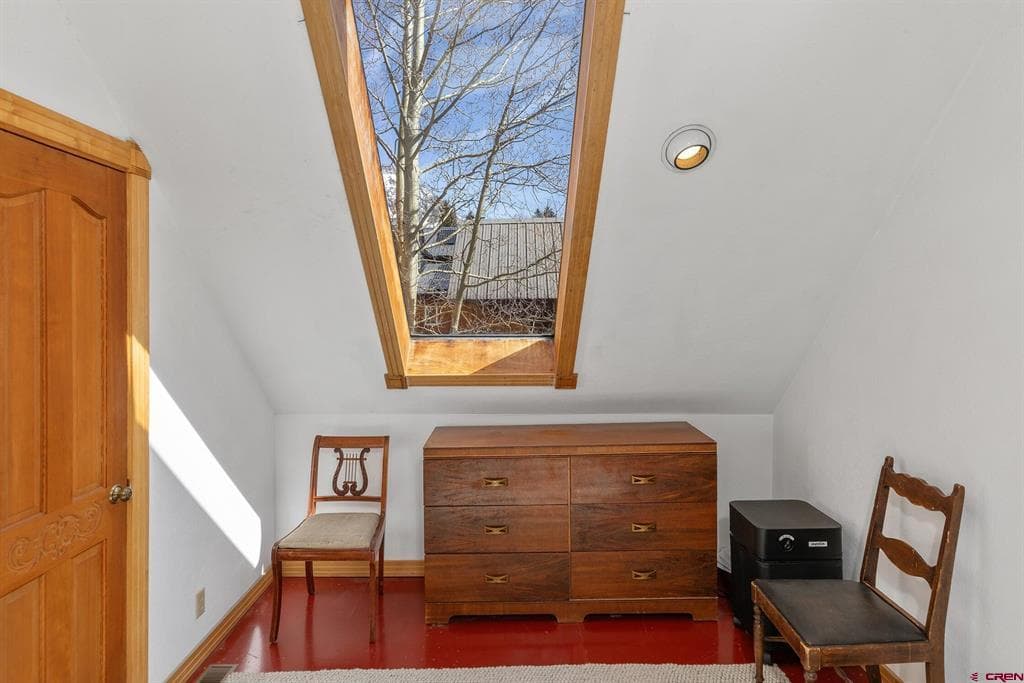 35 Porphyry Street - Thumbnail 13