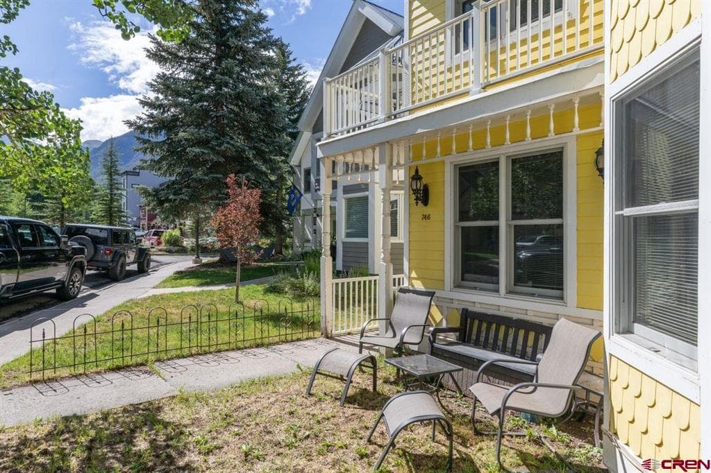 746 W Prospect Avenue - Thumbnail 20