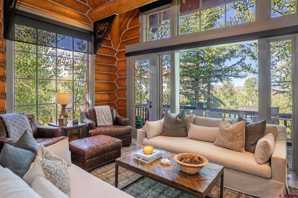 105 Sunny Ridge Place 105 - Thumbnail 2