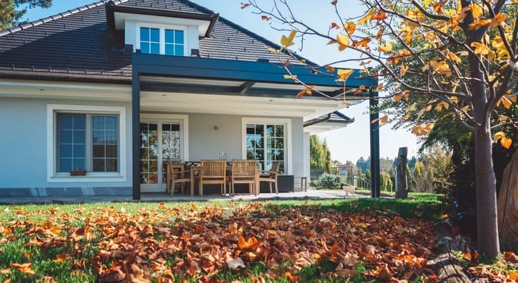 Reasons To Sell Your House Before the New Year — featured image